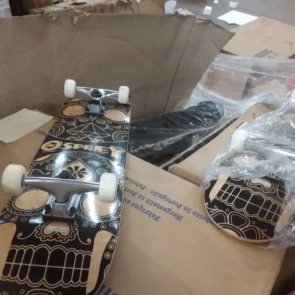 PALLET OF ASSORTED ITEMS INCLUDING OSPREY SKATEBOARD, BEBECONFORT BABY CAR SEAT, KIDFIX,  BIMBI PIRULOS DUVET COVER,,  