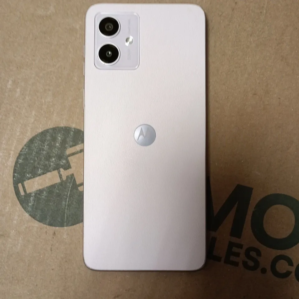 MOTOROLA MOTO G14 IN PINK