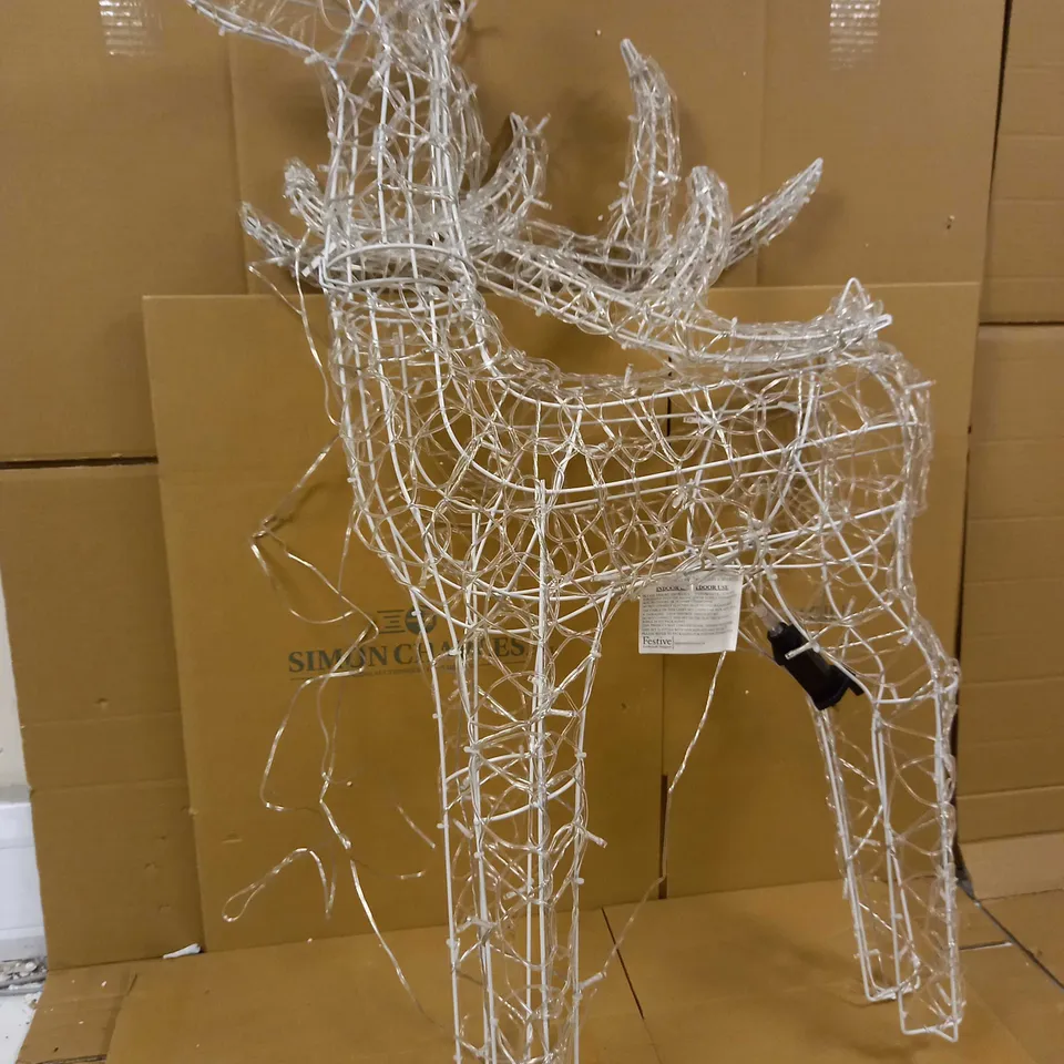 FESTIVE INDOOR/OUTDOOR PRE LIT REINDEER 