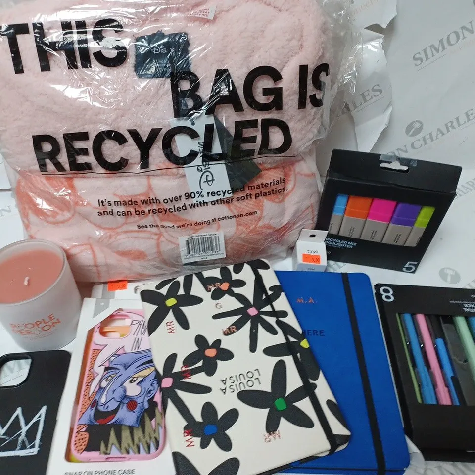 APPROXIMATELY 6 COTTON ON ITEMS INCLUDING DISNEY MICKEY THROW, 2 A4 NOTEBOOKS, CANDLE, HIGHLIGHTER SET