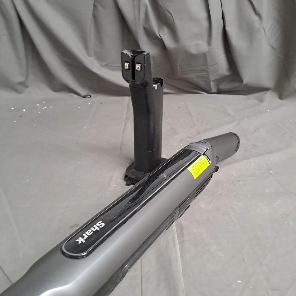 BOXED SHARK WANDVAC 2-IN-1 LIGHTWEIGHT CORDLESS HANDHELD VACUUM CLEANER