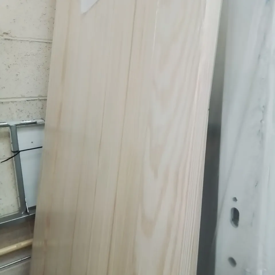 CLEAR PINE COTTAGE STYLE INTERNAL DOOR 686 × 1981MM