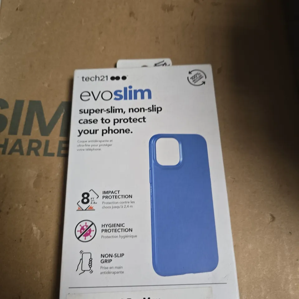 BOX OF APPROXIMATELY 50 ASSORTED PHONE CASES INCLUDING LIFEPROOF , EVOSLIM AND EVOCLEAR 