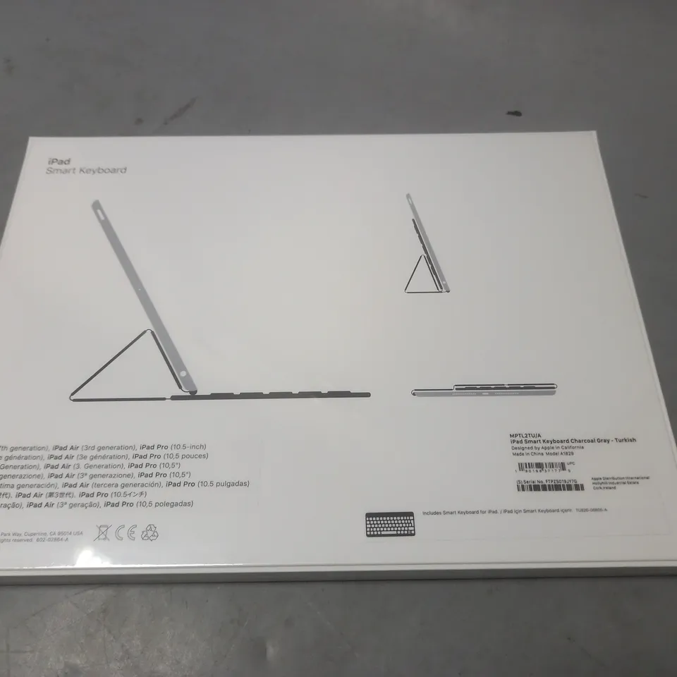 SEALED IPAD 10.5" SMART KEYBOARD - A1829