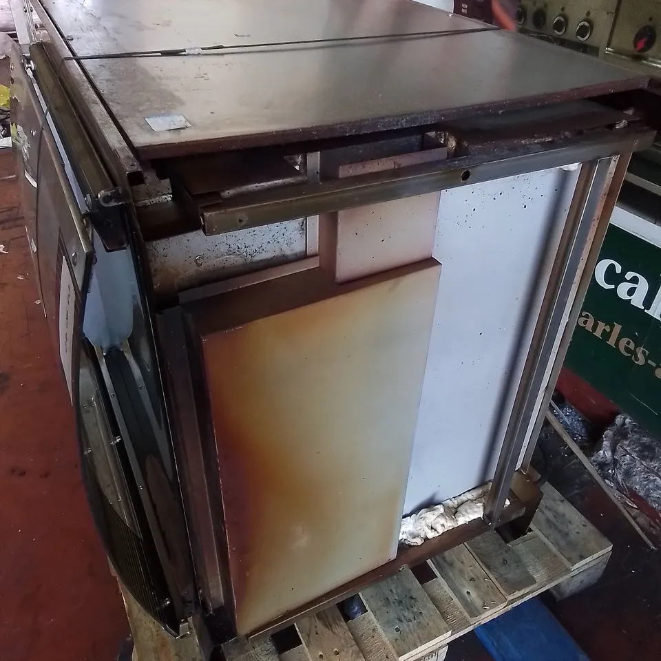 BKI SINGLE ROTISSERIE OVEN