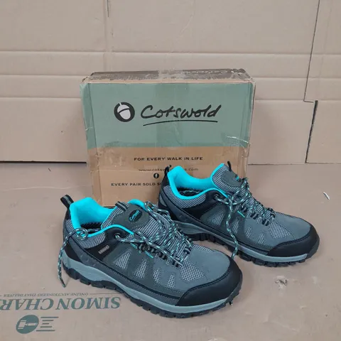 BOXED PAIR OF COTSWORLD MAISEMORE LOW LADIES GREY SIZE 41