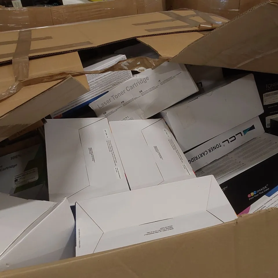 PALLET TO CONTAIN A LARGE ASSORTMENT OF INK TONER CARTRIDGES // BRANDS, MODELS AND COLOURS MAY VARY