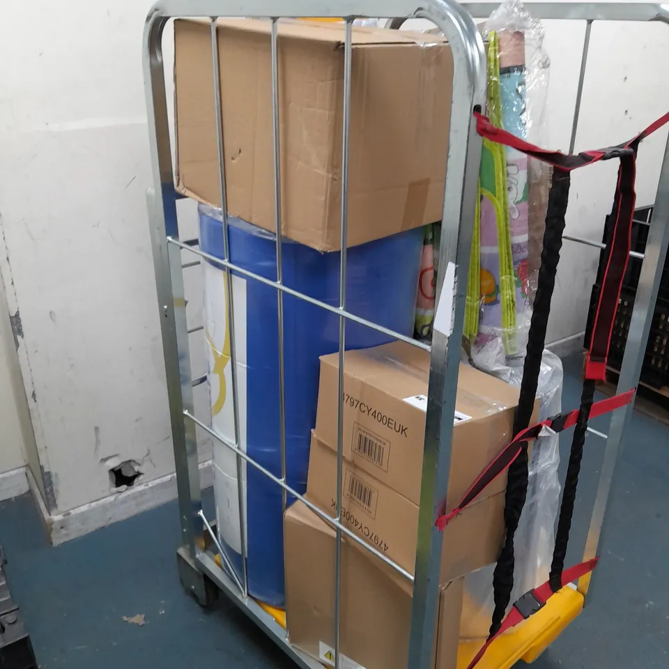 CAGE OF ASSORTED HOUSEHOLD GOODS TO INCLUDE DOG TRAINING PADS, AIR FRYER TRAYS, CHILDRENS RUG, GERIALIFE MATTRESS, AND DECORATIVE HOUSE RUG ETC. 