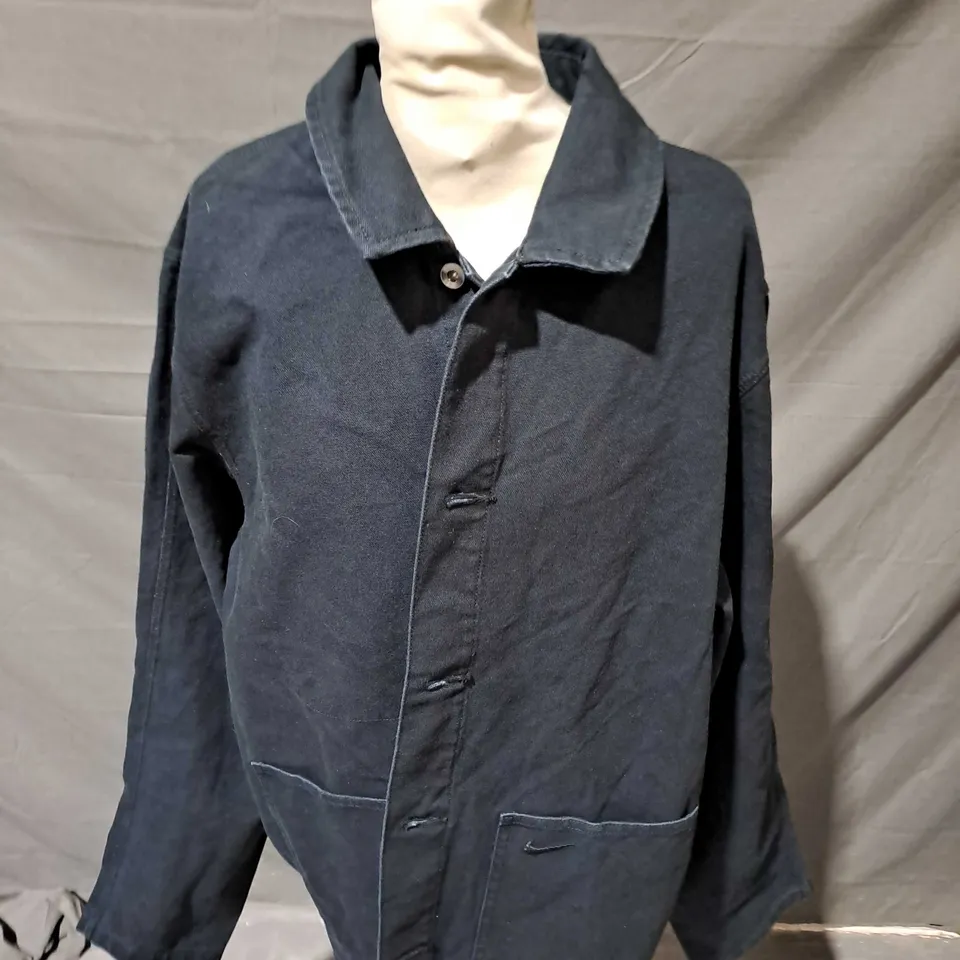 NIKE CASUAL DENIM JACKET SIZE M