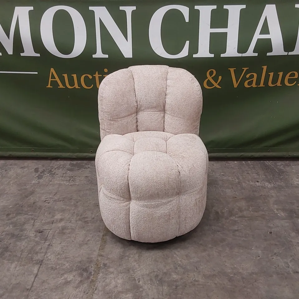 QUALITY DESIGNER BUMPER CIRCA GLAM FABRIC DINING CHAIR ON WHEELS - SAND