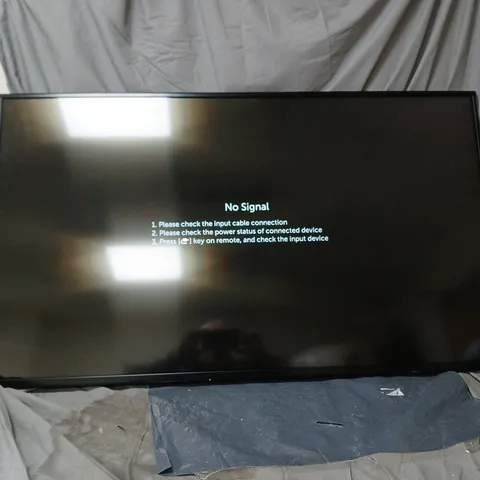 LG 49SM5KE-B TELEVISION COMMERCIAL DISPLAY – CRESTRON CONNECTED NO POWER SUPPLY OR ACCESSORIES. BOXED. POWER ON.