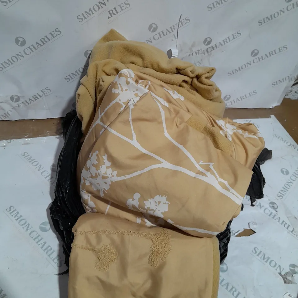 SUPERSOFT BY COZEE HOME LEAF TUFTED 4 PIECE DUVET SET 