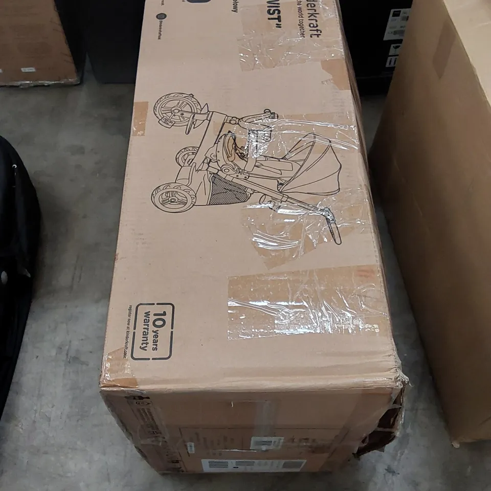 BOXED KINDERKRAFT EASY TWIST TRICYCLE