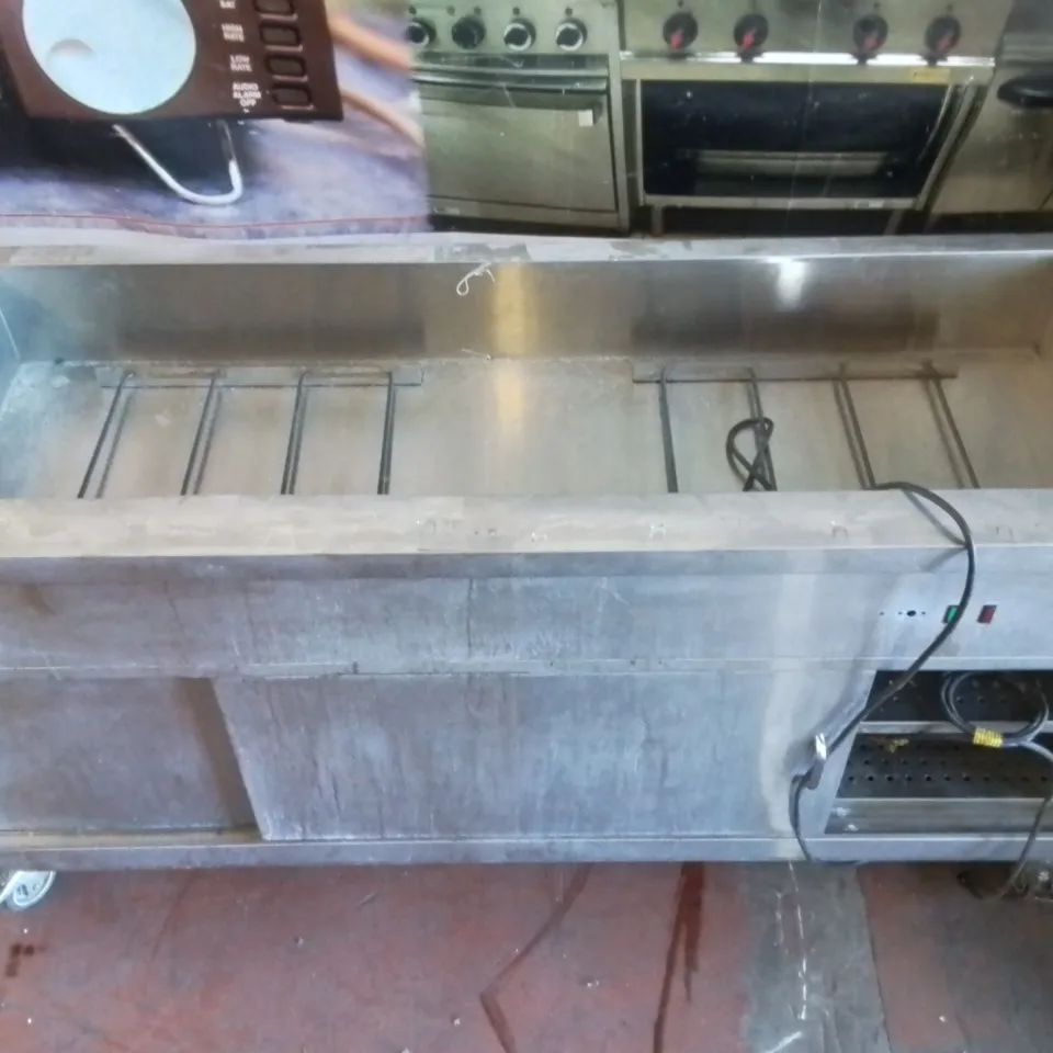 PARRY HOT18BM HOT CUPBOARD WITH BAIN MARIE TOP