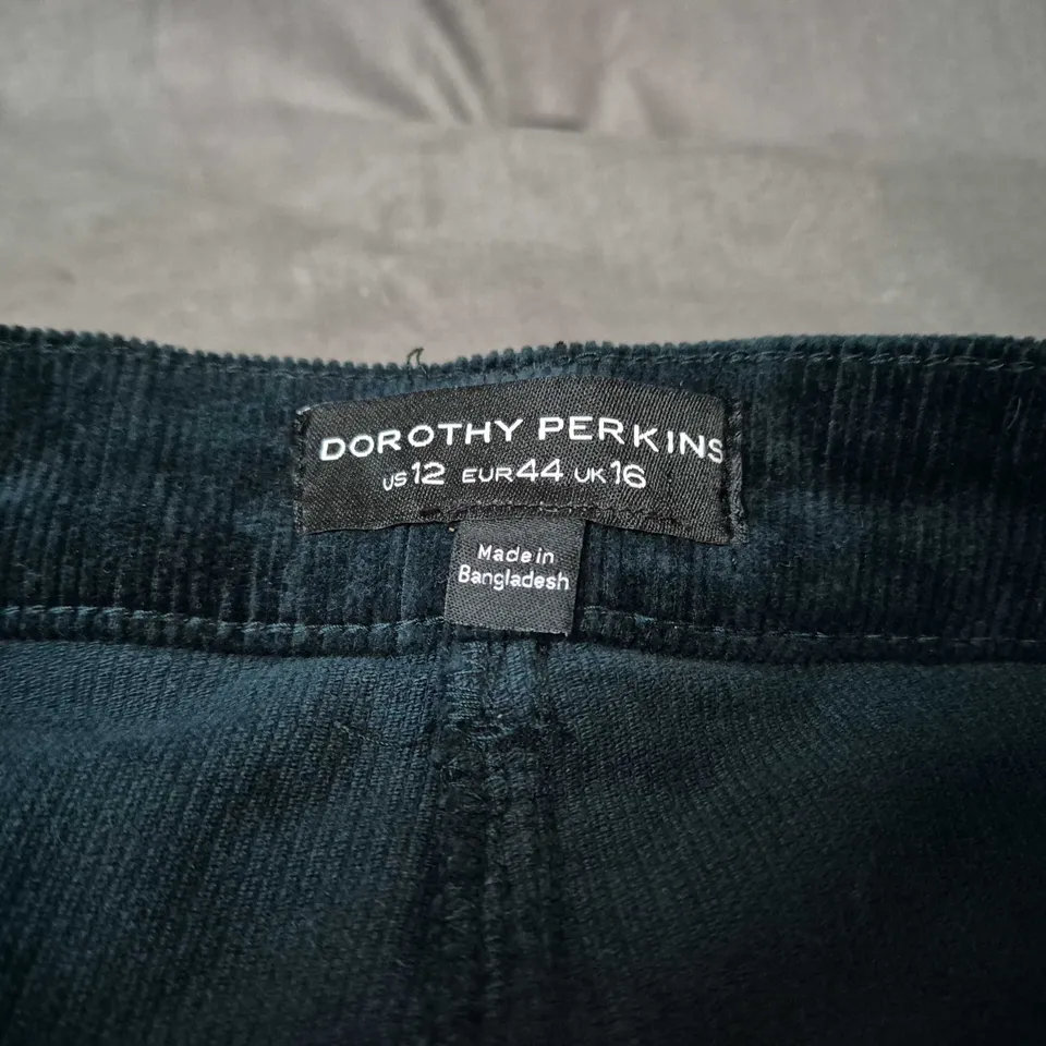 DOROTHY PERKINS SKIRT IN DARK GREEN - UK 16