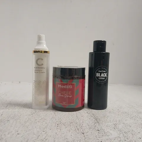 APPROXIMATELY 12 ASSORTED COSMETIC ITEMS INCLUDING VARIOUS MAKES AND BRANDS - COLLECTION ONLY