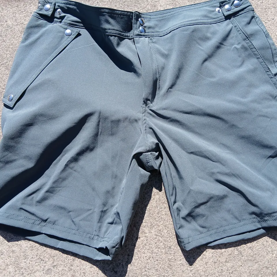 APPROXIMATELY 15 AQUANAUTIA LONDON MEN'S SHORTS – LIGHT BLUE/GRAY, SIZE M