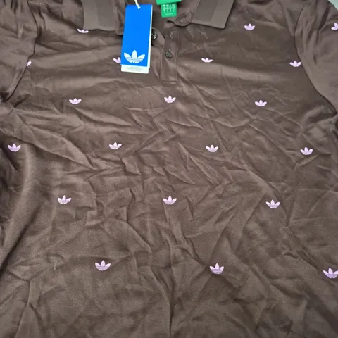 ADIDAS NOVELTY POLO TOP IN BROWN/PINK SIZE MEDIUM