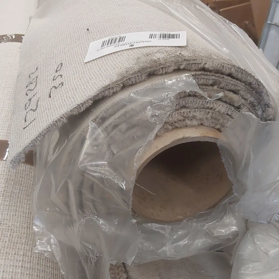 ROLL OF QUALITY BLOOMSBURY NATURAL TWEED CARPET - APPROXIMATELY 5 x 3.53m