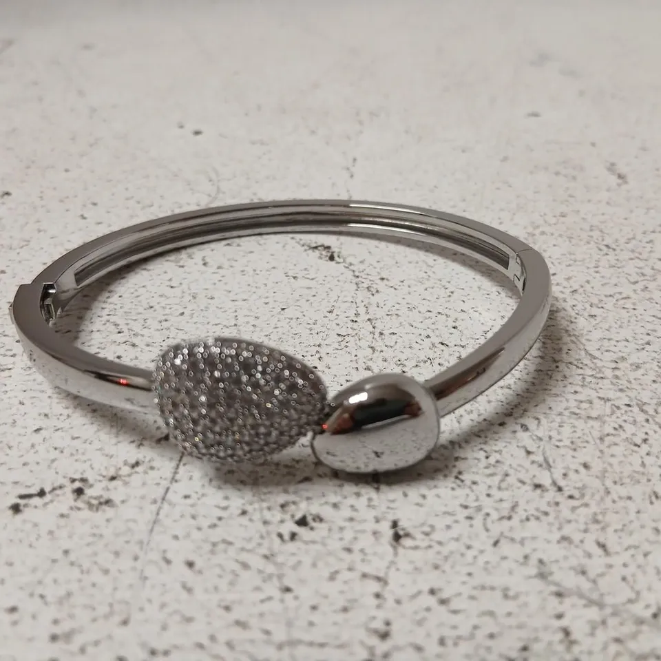 DIAMONIQUE EDIT 1.5CT TW PAVE BANGLE
