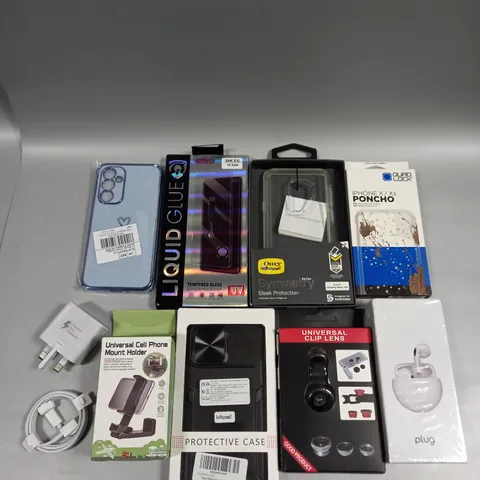 APPROXIMATELY 20 ASSORTED SMARTPHONE/TABLET ACCESSORIES TO INCLUDE PROTECTIVE CASES, CHARGING CABLES, SCREEN PROTECTORS ETC