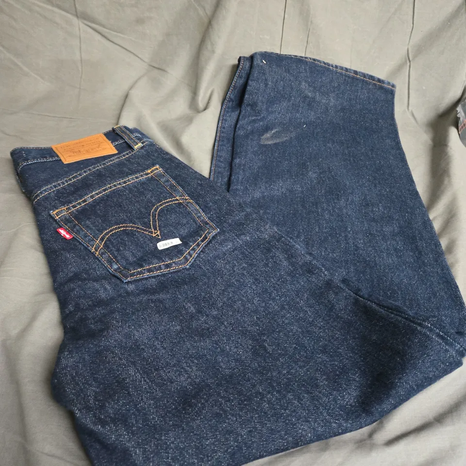 LEVI'S DENIM JEANS SIZE 25 X 32 