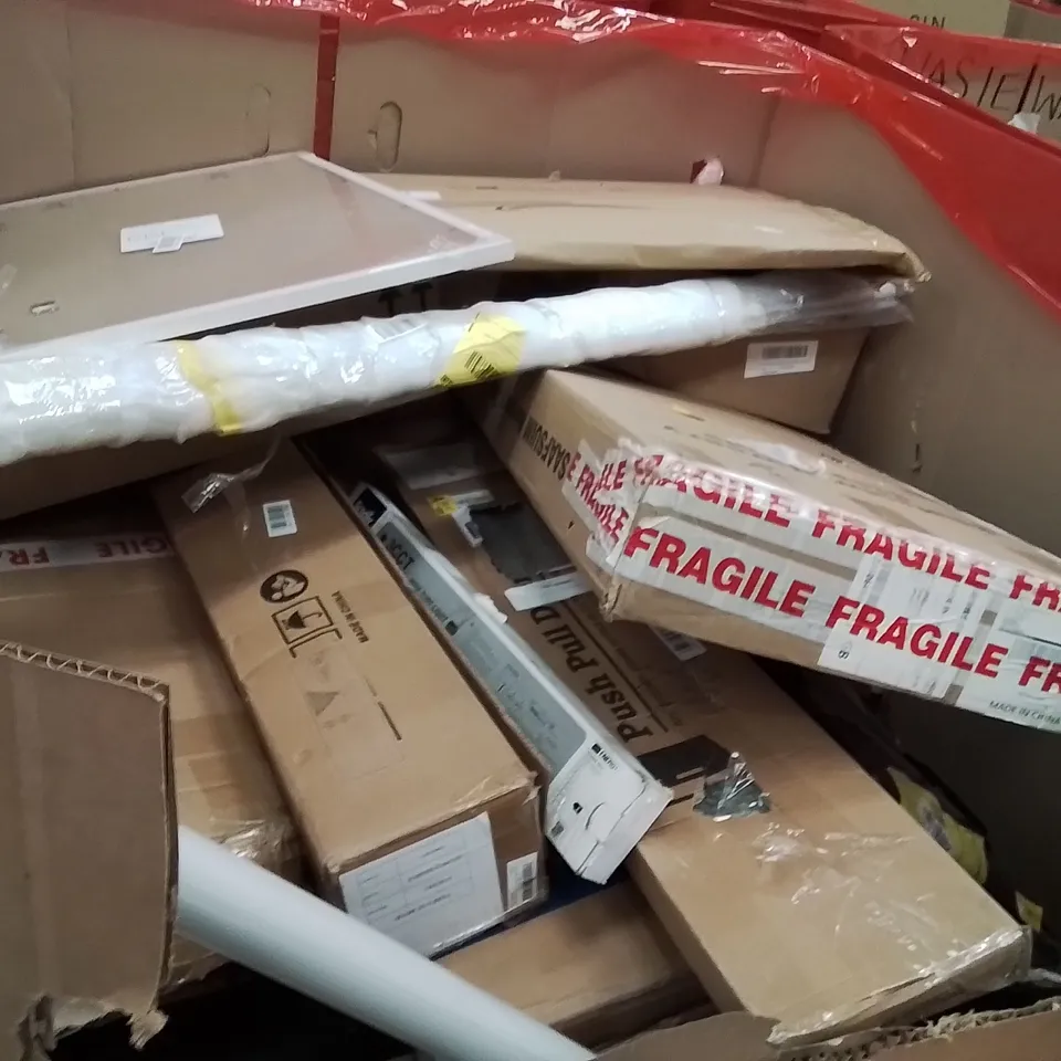 PALLET OF ASSORTED HOUSEHOLD GOODS AND PRODUCTS TO INCLUDE;RETRACTABLE SAFETY GATE,CEILING LIGHT 