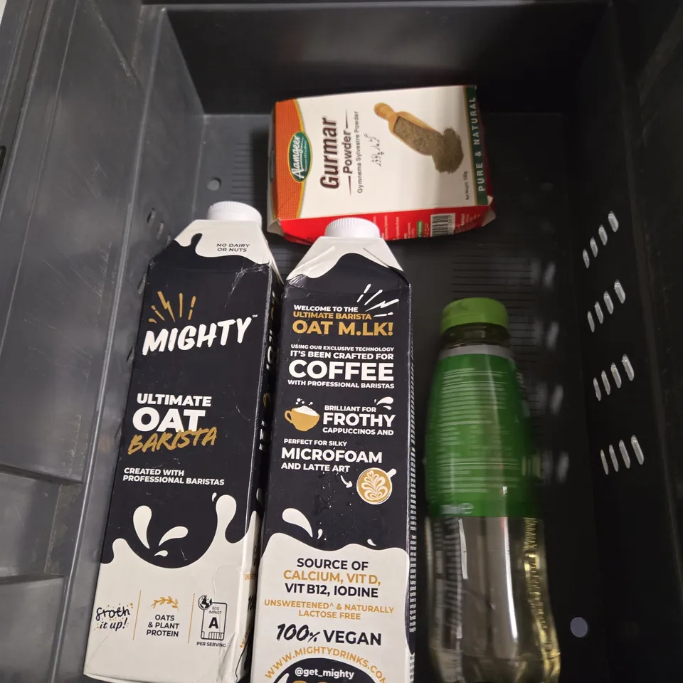 APPROXIMATELY 12 ASSORTED FOOD & DRINK ITEMS TO INCLUDE - MIGHTY OAT BARISTA DRINKS - BOUNTY HIGH PROTEIN BARS - LUCOZADE APPLE - ETC = COLELCTION ONLY