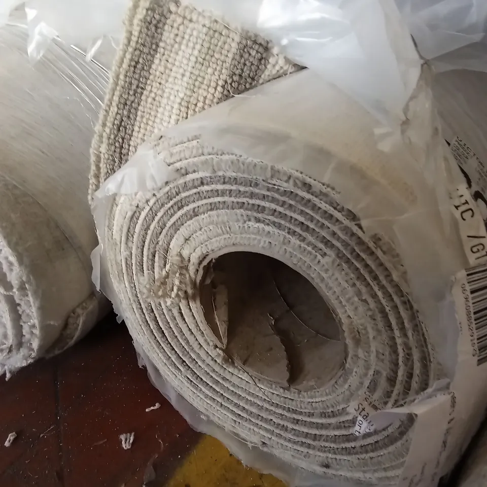 ROLL OF QUALITY TUDOR LINEA LANDSCAPE CARPET // APPROX SIZE: 4.1 x 5m