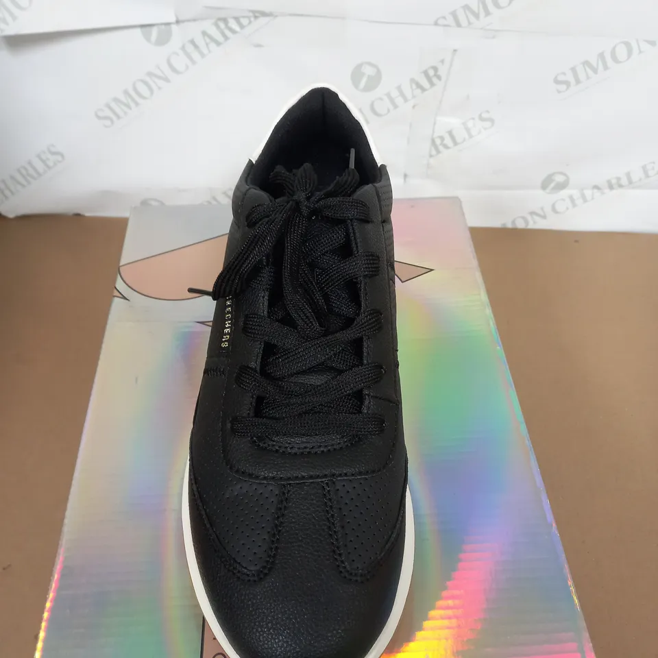 SKECHERS STREET LOS ANGELES IN BLACK SIZE 7 