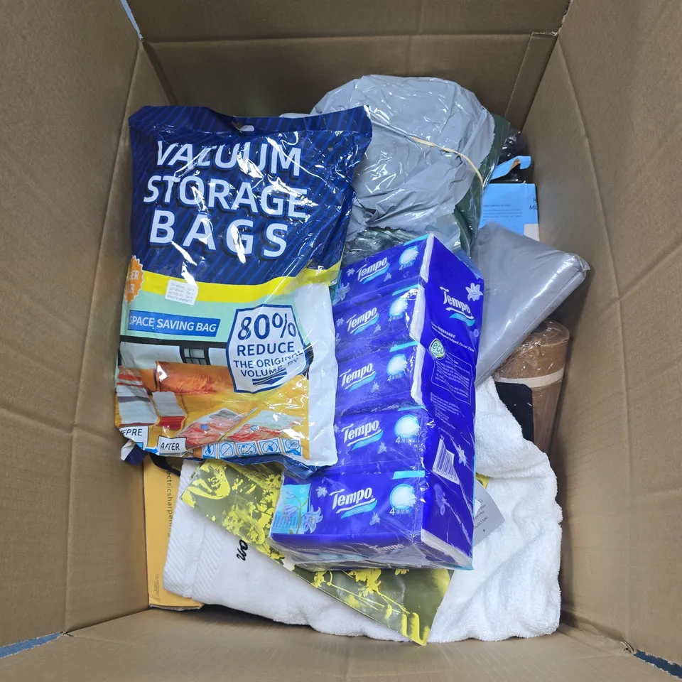 BOX OF APPROXIMATELY 20 ASSORTED HOUSEHOLD ITEMS INCLUDING VACUUM STORAGE BAGS AND TEMPO FACIAL TISSUE 