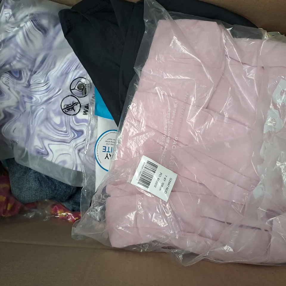 APPROXIMATELY 15 ASSORTED CHILDRENS CLOTHING PRODUCTS IN AGES RANGING FROM 5-10YRS 