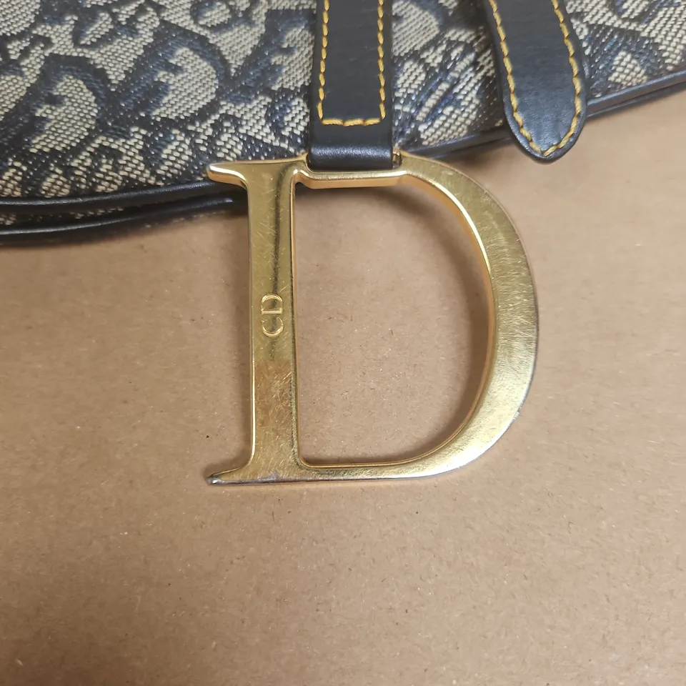 CHRISTIAN DIOR KIDNEY SHAPED HAND BAG