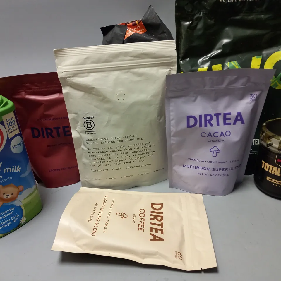 APPROXIMATELY 8 ASSORTED FOOD & DRINK ITEMS TO INCLUDE VIVO LIFE PERFOM PLANT PROTEIN (988g), REDCON1 TOTAL WEAR PREWORKOUT, COW&GATE HUNGRY INFANT MILK, ETC