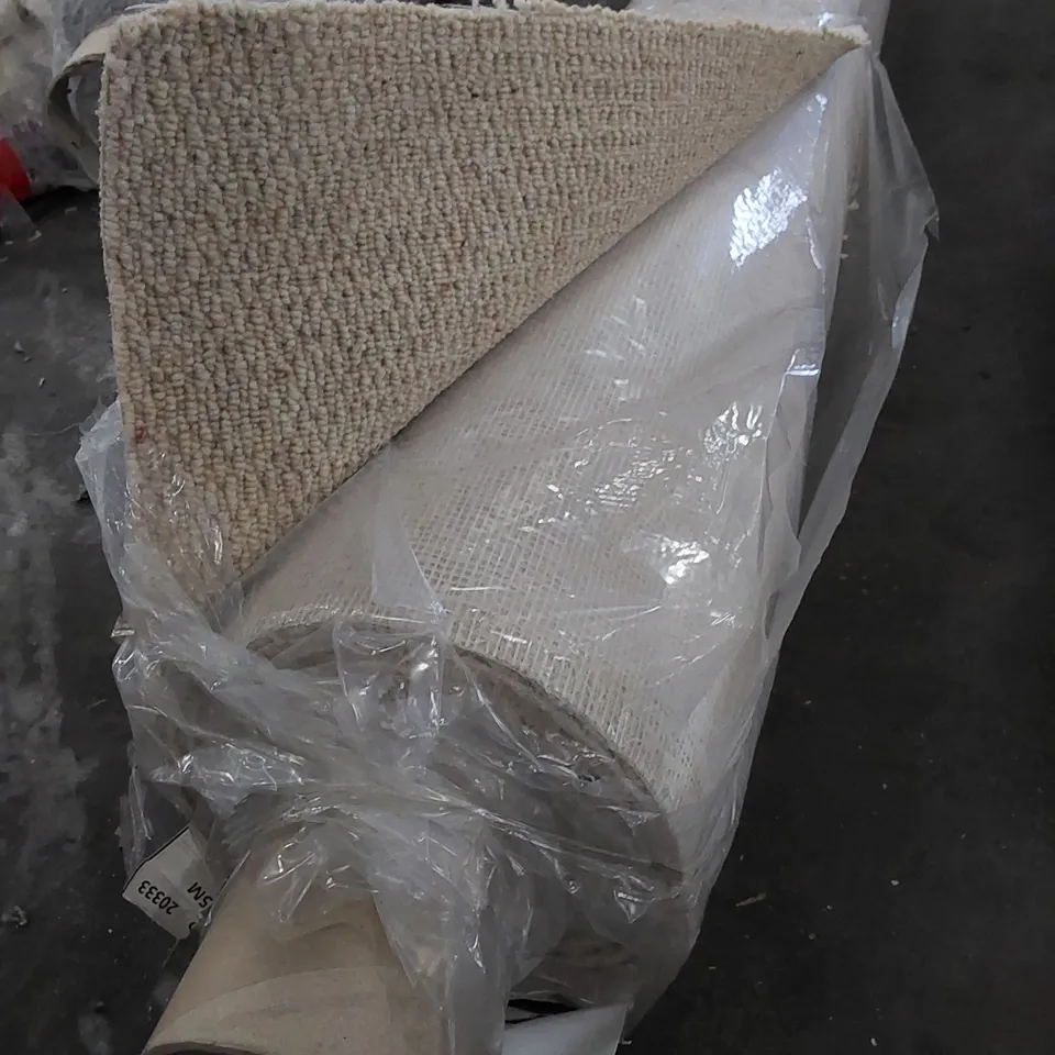 ROLL OF QUALITY NEW ROYAL WINDSOR IVORY CARPET // SIZE: APPROXIMATELY 5.3 X 5m