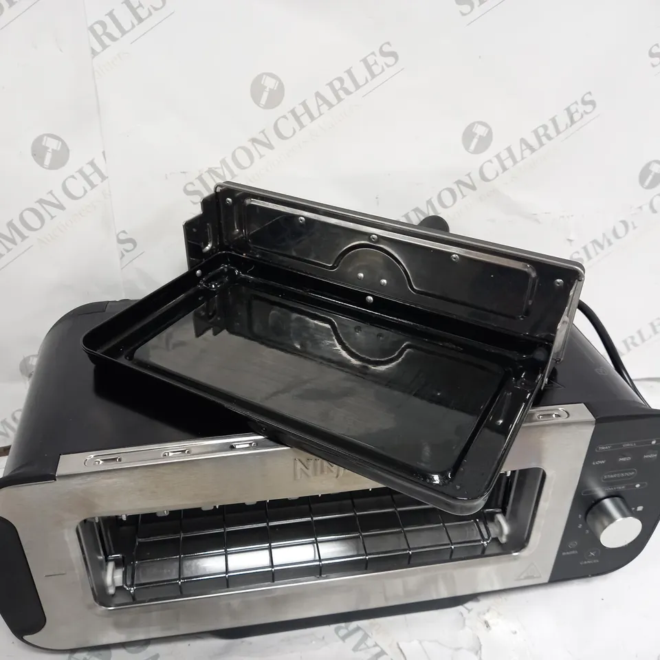 BOXED NINJA 2 IN 1 TOASTER & GRILL ST100UK