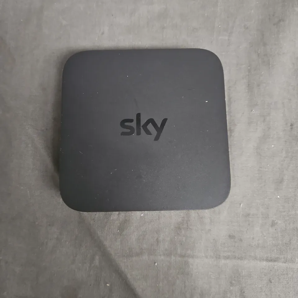 Sky Fibre Broadband Router (Black)