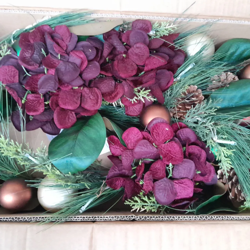 BOXED UNBRANDED DECORATIVE GARLAND
