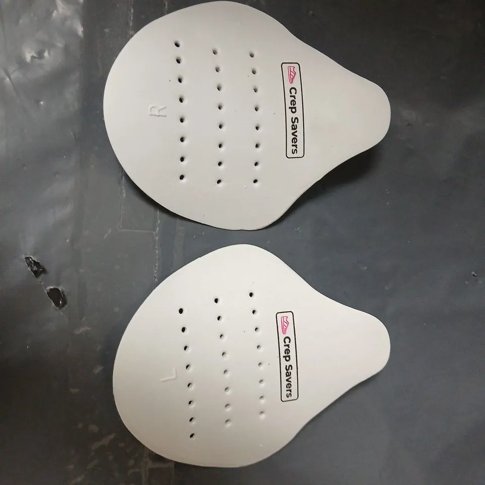 BOX OF CREP SAVERS SHOE PROTECTORS – PAIR, WHITE (L & R)