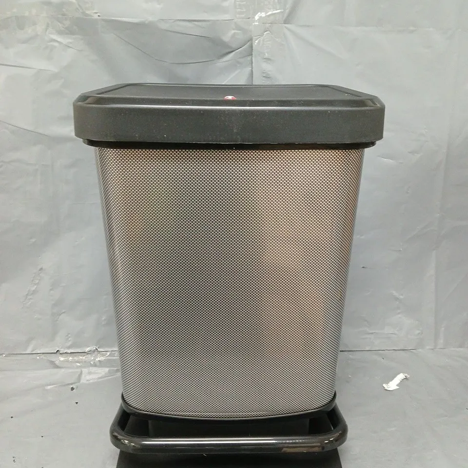 ROTHO PEDAL BIN PASO 20 L DECOR CARBON