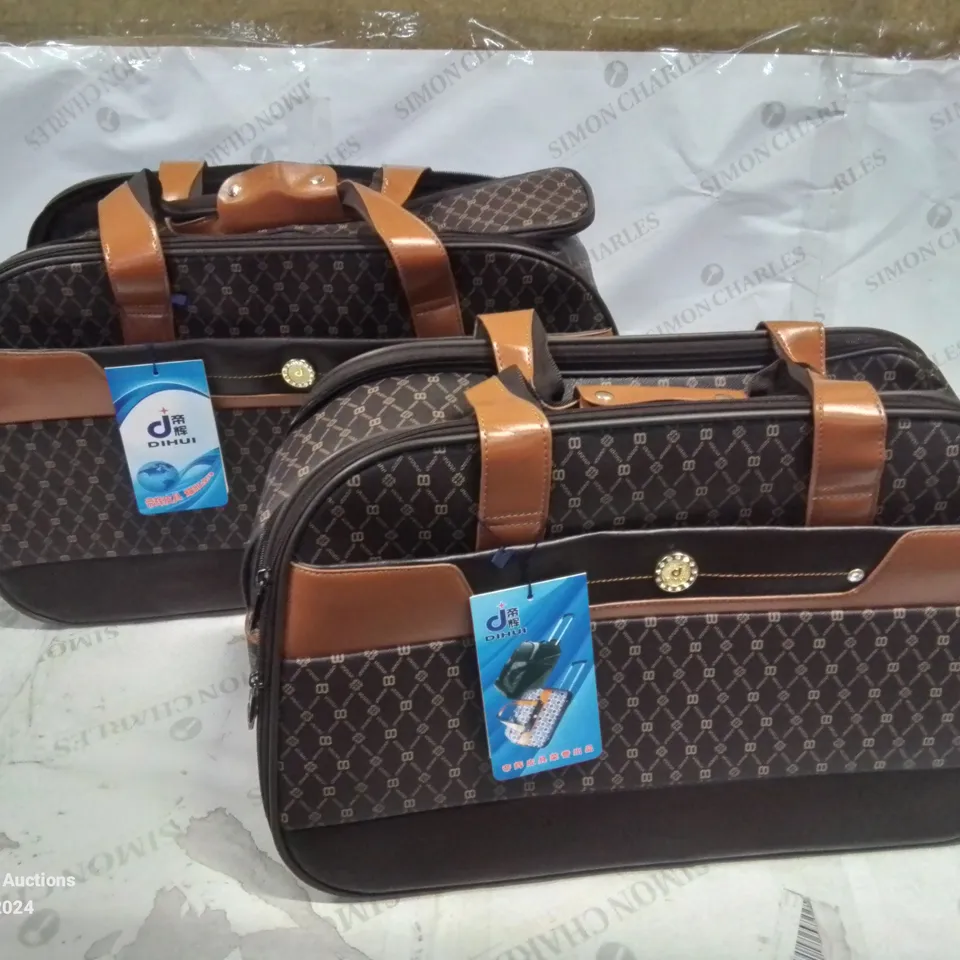 X5 SETS OF 2 STYLISH TRAVEL CASES ON WHEELS 