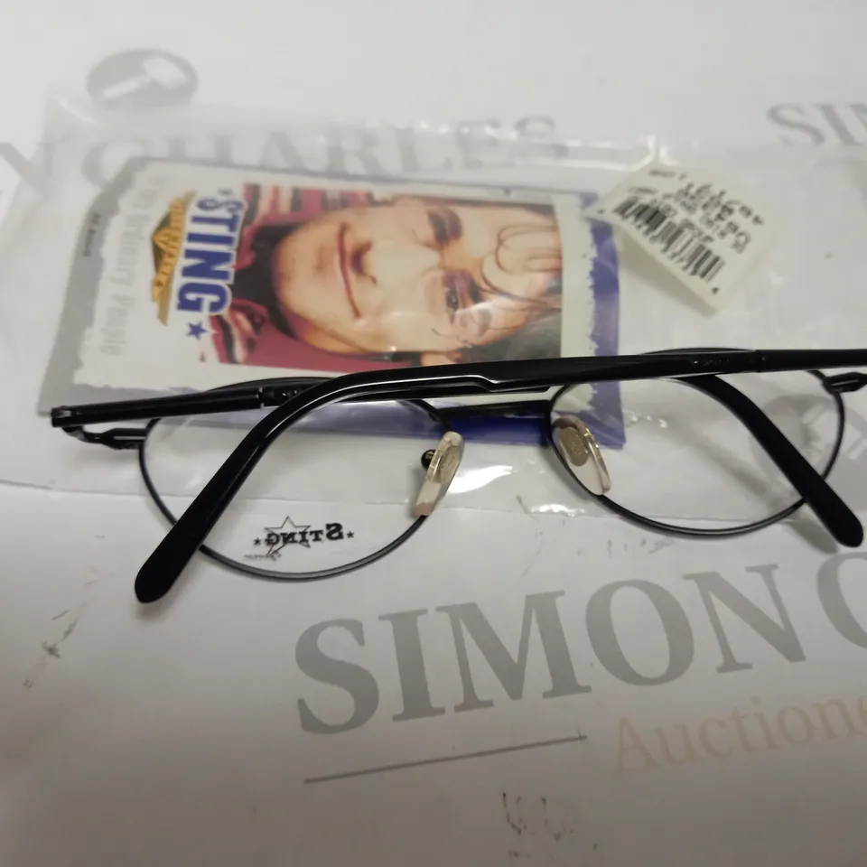 APPROX 10 DERIGO STING GLASSES 