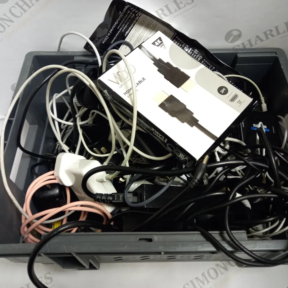 LARGE QUANTITY OF ELECTRICALS & ELECTRICAL CABLES OF VARIOUS TYPES TO INCLUDE HDMI CABLES, HDMI SCALER CONVERTER, APPLE POWER ADAPTER, ETC