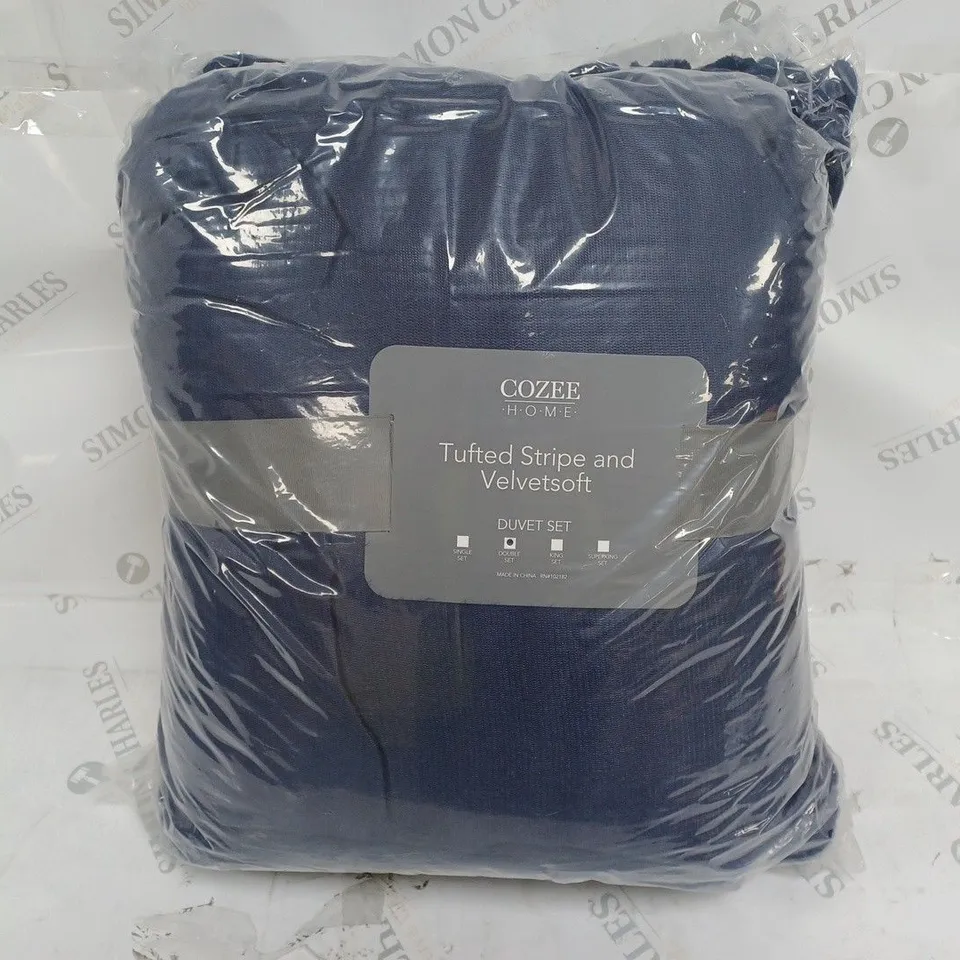 COZEE HOME TUFTED STRIPE 4 PIECE DUVET SET NAVY DOUBLE