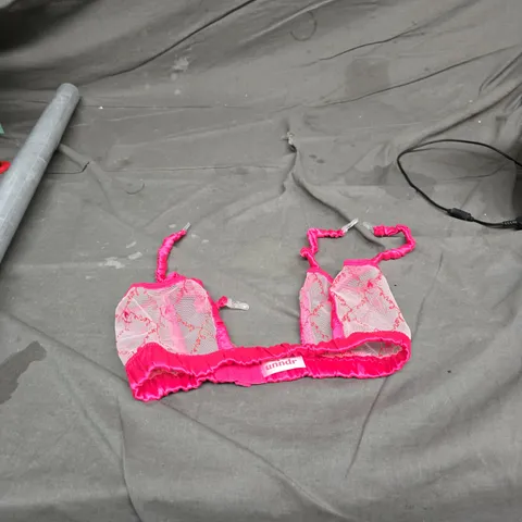 UNNDR PINK SATIN LACE BRA, XS – WOMEN'S LINGERIE 