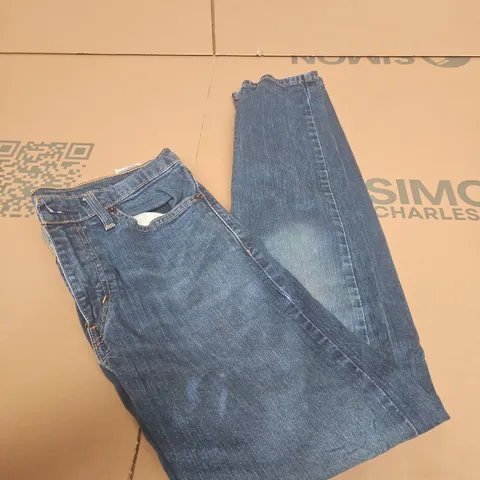 LEVI DKINNY DENIM JEANS SIZE W32 L 32