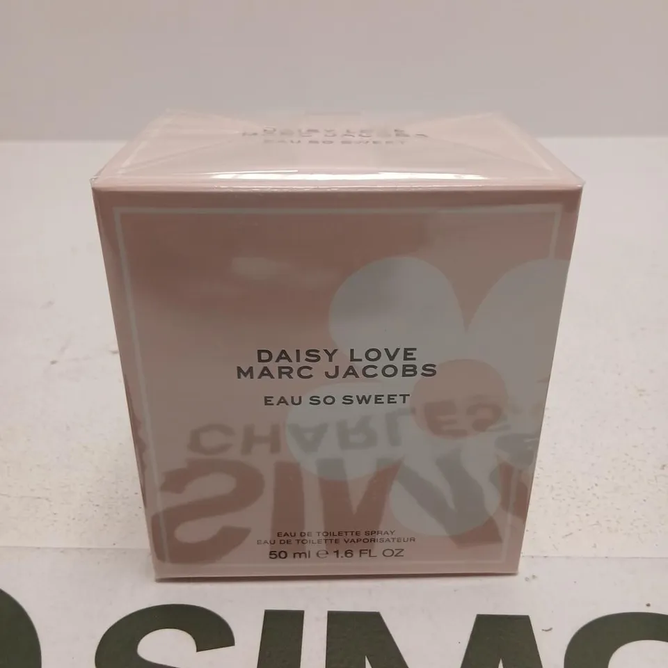 BOXED MARC JACOBS DAISY LOVE EAU DE TOILETTE 50ML