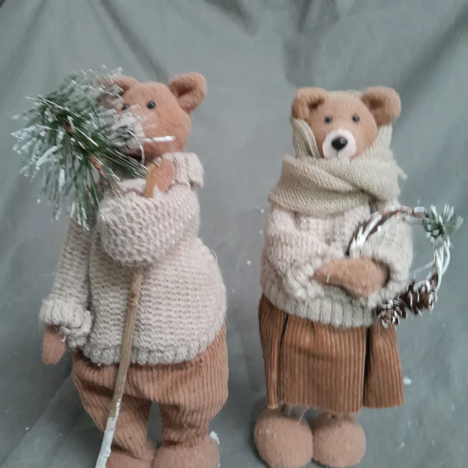 SET 2 BEARS IN JUMPERS CHRISTMAS DECORATIONS RRP £16