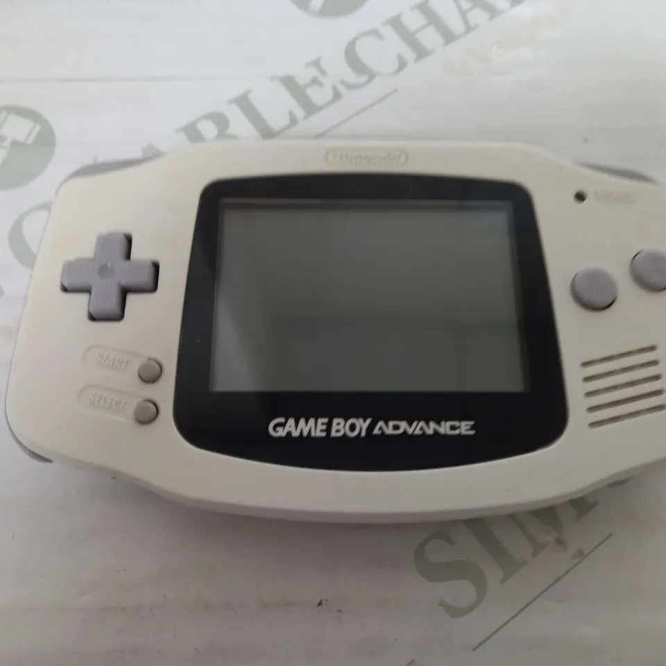 NINTENDO GAME BOY ADVANCE
