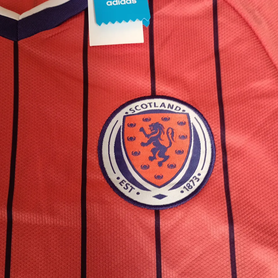 ADIDAS SCOTLAND STRIPED JERSEY IN SALMON - MEDIUM
